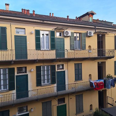 Nuovo Appartamento Milano Navigli Buitenkant foto
