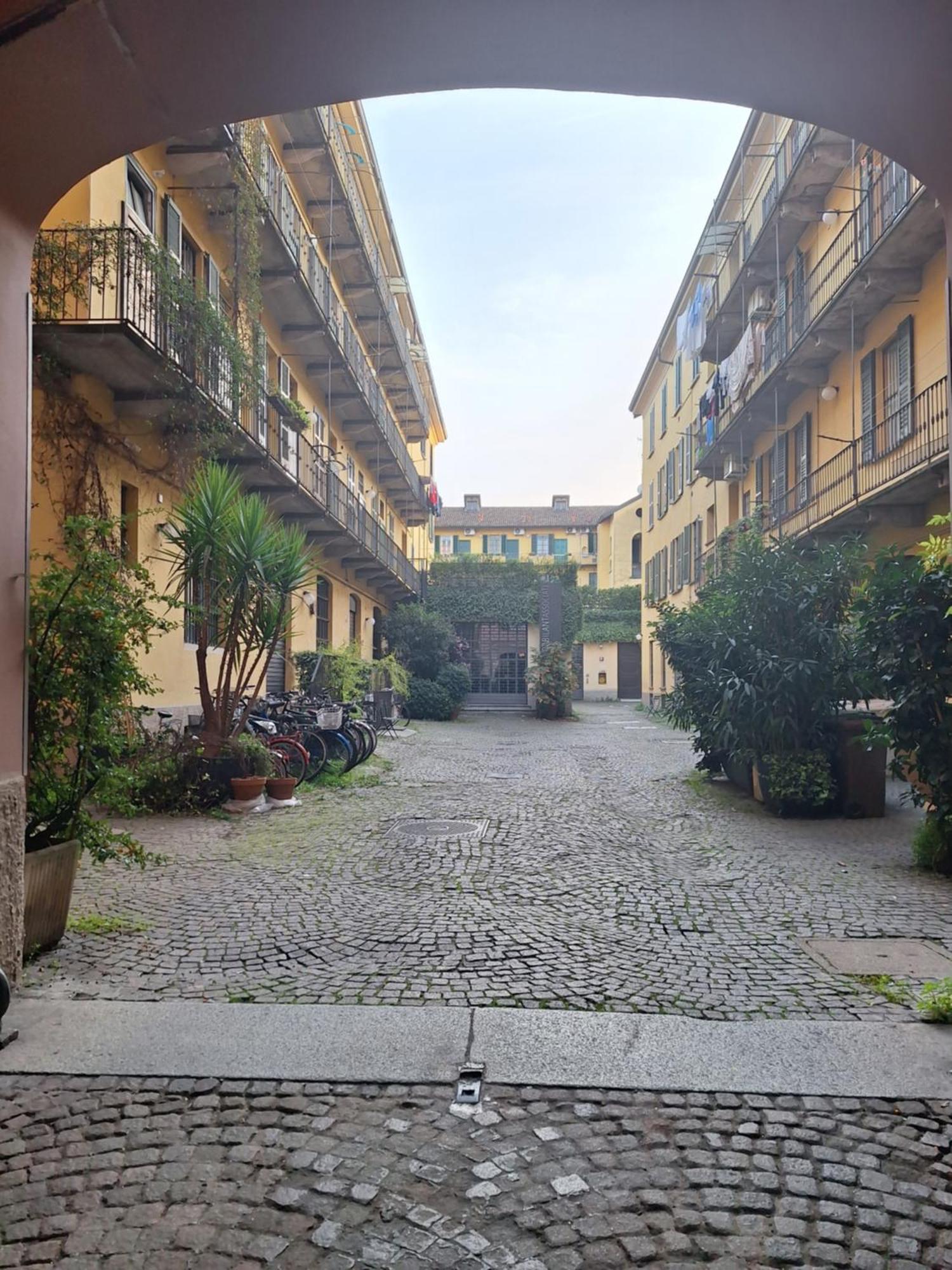 Nuovo Appartamento Milano Navigli Buitenkant foto
